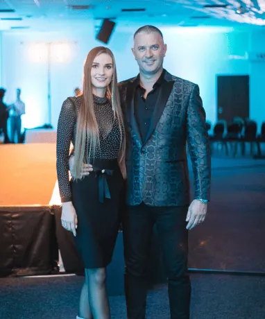 Ignáth András egy rendezvény után Flórával